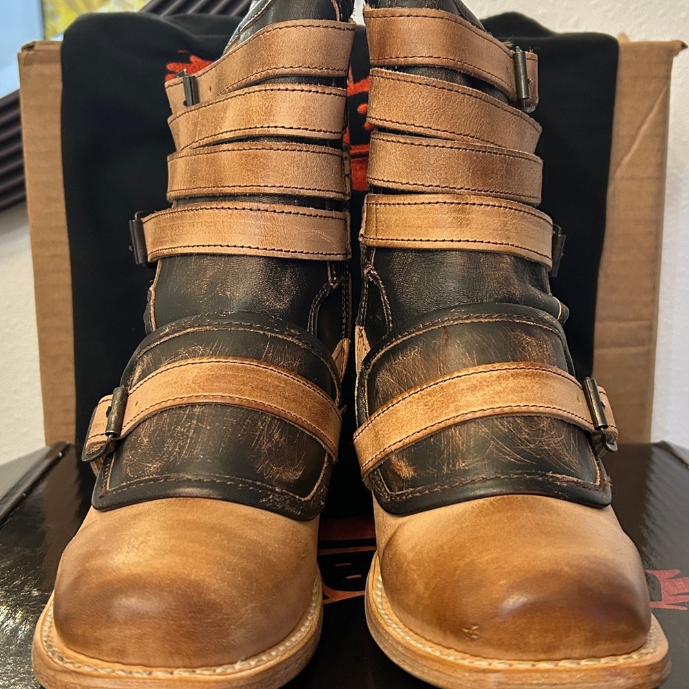 NWT FREEBIRD “DARLIN” Boots in Natural & Black | Size 7 🔥PRICE FIRM !!! - Picture 7 of 14